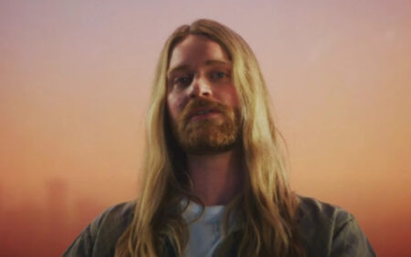 Sam Ryder rassure les fans sur le fait que l'Eurovision 2023 est toujours "la fête de l'Ukraine" dans un message sincère