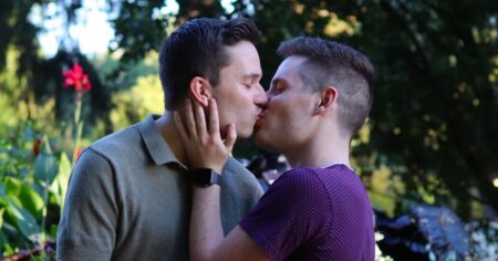 Une gymnaste gay américaine ravie de se marier et de défendre les athlètes LGBTQ