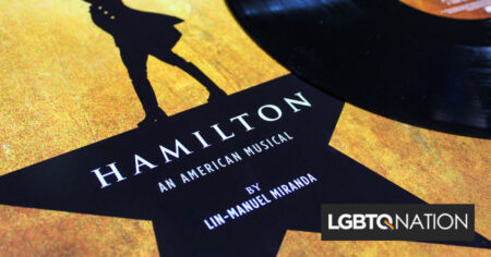 Church met en scène Hamilton avec des paroles radicalement modifiées pour rendre la comédie musicale plus chrétienne