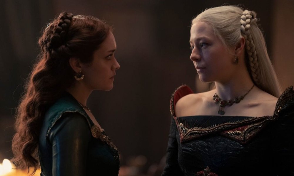 Les acteurs de « La Maison du Dragon » confirment l’étrange liaison entre Rhaenyra et Alicent Les acteurs de "La Maison du Dragon" confirment l'étrange liaison entre Rhaenyra et Alicent