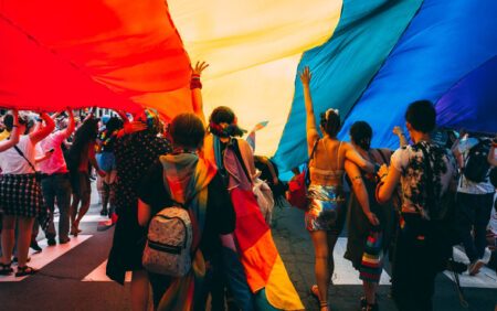 Les signalements de crimes de haine LGBTQ + dans l'ouest de l'Angleterre augmentent de plus de 50%