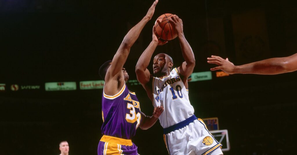 Le membre du Basketball Hall of Famer Tim Hardaway prend possession de son éducation homophobe dans une nouvelle interview Le membre du Basketball Hall of Famer Tim Hardaway prend possession de son éducation homophobe dans une nouvelle interview