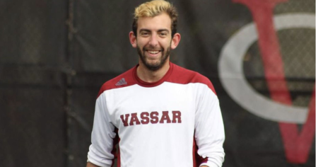 Ce joueur de tennis gay a aidé à créer un manuel sur la santé mentale des athlètes juniors