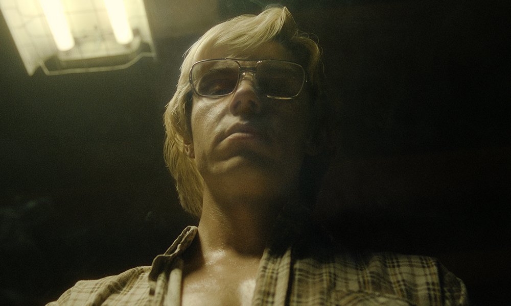 Evan Peters joue le tueur en série gay dans une nouvelle série troublante Even Peters as Jeffrey Dahmer