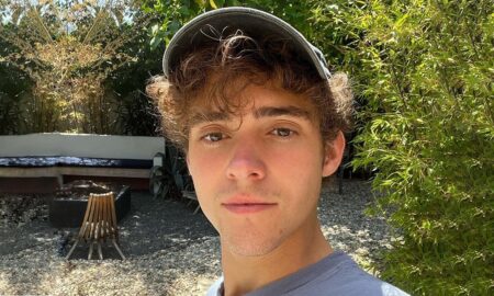 Joshua Bassett Selfie