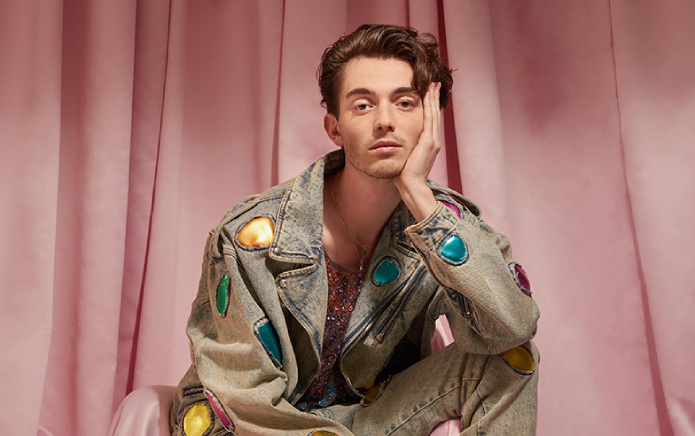 Greyson Chance rompt le silence sur le comportement « incroyablement manipulateur » d’Ellen DeGeneres Greyson Chance rompt le silence sur le comportement "incroyablement manipulateur" d'Ellen DeGeneres