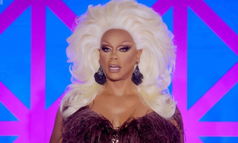 Les fans de Drag Race UK laissés bâillonnés par l’ouverture chaotique de la saison 4: « Je tremble » RuPaul's Drag Race UK season four. (BBC/RuPaul's Drag Race)