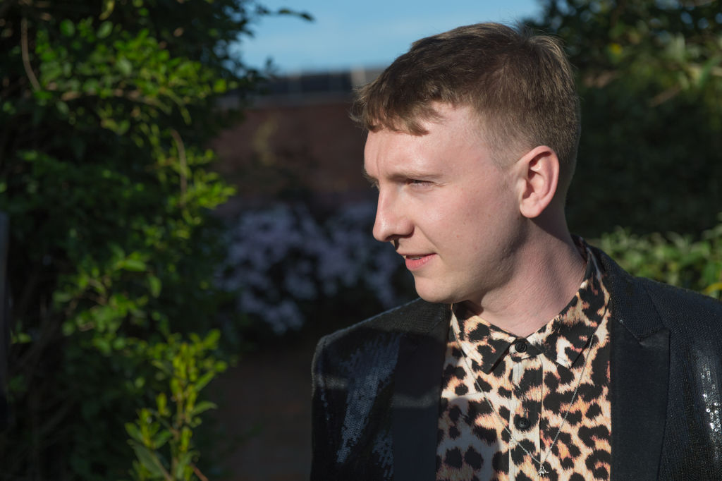 Plus, plus, plus de Joe Lycett ! Tournée au Royaume-Uni et en Irlande pour 2022 : billets, dates et prix Joe Lycett Hugo Boss