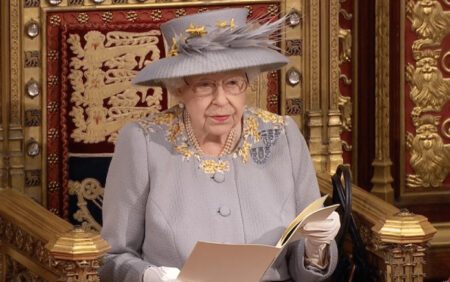 Reine Elizabeth II : Voici comment les personnes LGBTQ+ ont réagi à sa mort