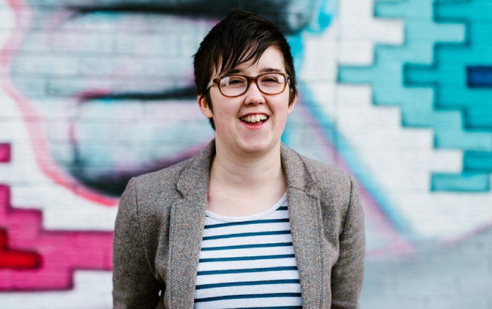 Un suspect emprisonné pour possession d'une arme utilisée pour tuer la journaliste Lyra McKee