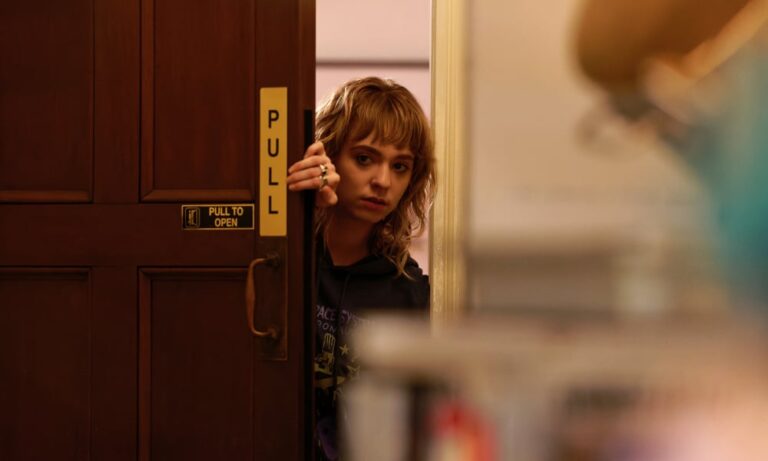 Jess McLeod dit que Janae « tombe amoureuse d’elle-même » dans « One Of Us Is Lying » S2 Jess McLeod dit que Janae "tombe amoureuse d'elle-même" dans "One Of Us Is Lying" S2