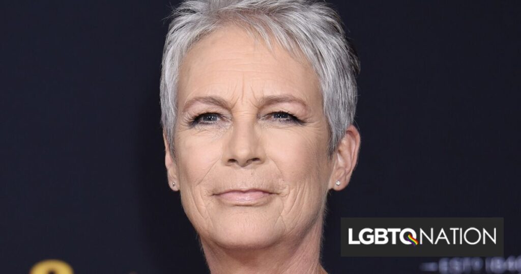 Des adolescents indisciplinés harcèlent un couple gay pendant le film de Jamie Lee Curtis et forcent le théâtre à arrêter de le jouer Des adolescents indisciplinés harcèlent un couple gay pendant le film de Jamie Lee Curtis et forcent le théâtre à arrêter de le jouer