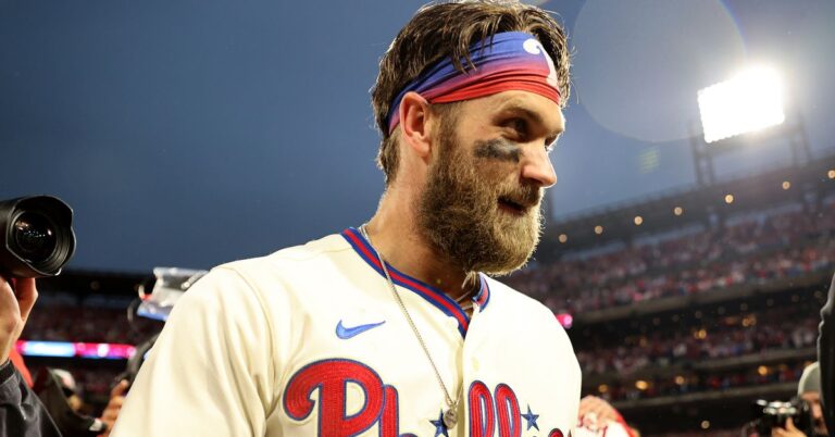 Les Phillies et les Astros s'affrontent dans une série mondiale de progrès LGBTQ 2022 Phillies de Philadelphie Astros de Houston