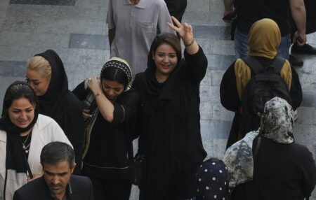 Les femmes iraniennes maintiennent la pression pour un changement réel – mais un large soutien public continuera-t-il ?