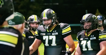 Lorsque ce joueur de football est devenu non binaire, ses entraîneurs l'ont remercié