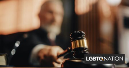 Un juge anti-LGBTQ déclare que les lieux de travail peuvent avoir des politiques biaisées contre les employés trans