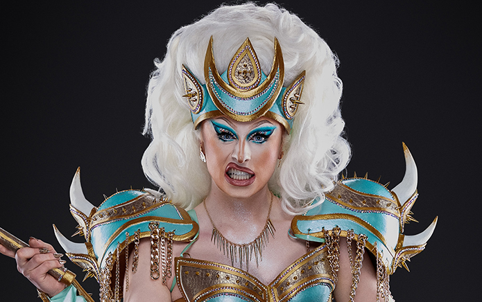 Voici combien Blu Hydrangea a dépensé pour son look Drag Race UK vs the World