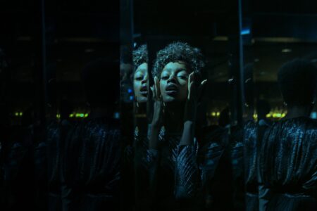 Beauté, revue: Le biopic inspiré de Off-Key Whitney de Lena Waithe