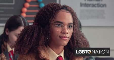 Les brutes de l'école de l'actrice trans Yasmin Finney la félicitent maintenant qu'elle est célèbre