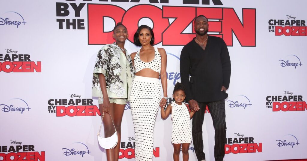 Dwyane Wade et son ex-femme se disputent la demande de leur fille Zaya de changer de nom et de sexe Dwyane Wade et son ex-femme se disputent la demande de leur fille Zaya de changer de nom et de sexe