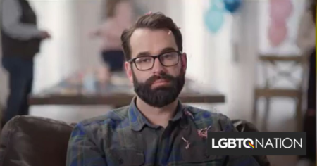 Le spécialiste anti-trans Matt Walsh raconte un mensonge si gros que même Joe Rogan a qualifié de conneries