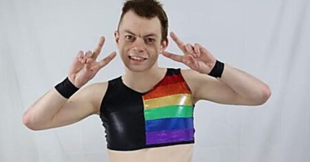 La lutteuse professionnelle Justine Ward trouve sa place sur le ring