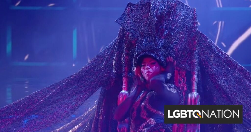 Shangela a ébloui Dancing with the Stars en performance sur « The Edge of Glory » de Lady Gaga Shangela a ébloui Dancing with the Stars en performance sur "The Edge of Glory" de Lady Gaga