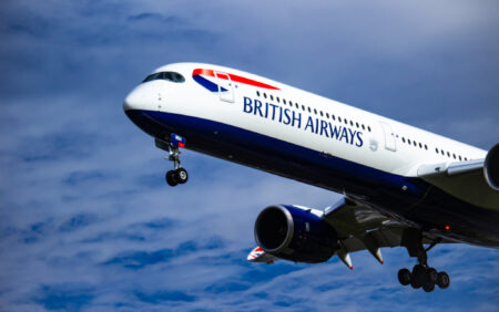 British Airways va permettre aux pilotes et membres d'équipage masculins de se maquiller pour la première fois