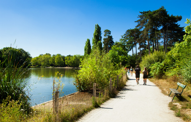 Lieu de rencontre gay au bois de Vincennes Lieu de rencontre gay au bois de Vincennes