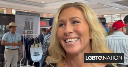 Marjorie Taylor Greene dénonce les républicains "pathétiques" accusant Donald Trump des résultats de mi-mandat