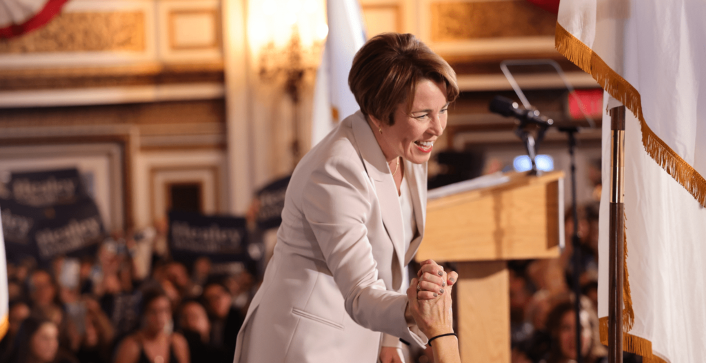 Allons-y, les lesbiennes ! Les saphiques écrasent les élections américaines de mi-mandat Allons-y, les lesbiennes ! Les saphiques écrasent les élections américaines de mi-mandat