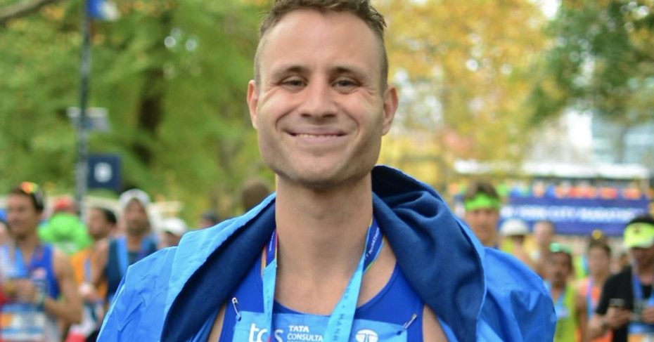 Jake Caswell est l’athlète non binaire de l’année Outsports 2022 Jake Caswell est l'athlète non binaire de l'année Outsports 2022