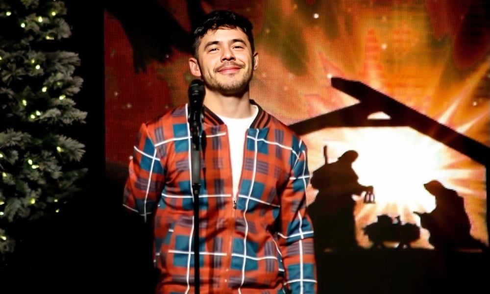 David Archuleta dénonce les fans homophobes qui ont quitté son émission en trombe David Archuleta