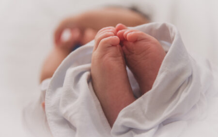 Le Parti travailliste s'engage pour l'égalité de fécondité pour toutes les personnes séropositives