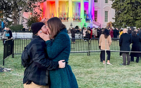 Le premier législateur trans des États-Unis s'est fiancé devant la Maison Blanche
