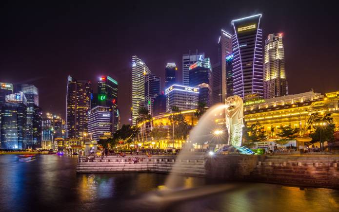 Singapour lève l'interdiction du sexe gay mais limite la perspective de l'égalité du mariage