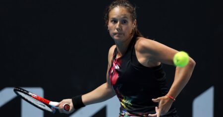 Après son coming-out, la star du tennis russe Daria Kasatkina trouve le soutien de ses coéquipiers