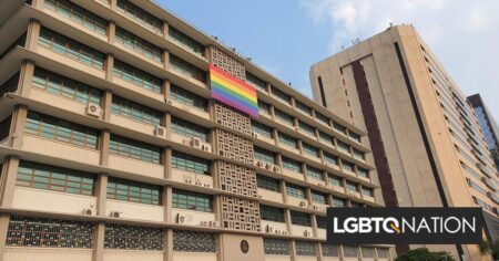 Les républicains au Congrès veulent interdire les drapeaux arc-en-ciel