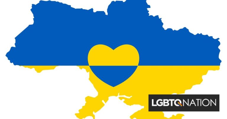Un soldat gay fuit la frappe d'un missile russe lors d'un discours en l'honneur des militaires ukrainiens LGBTQ +