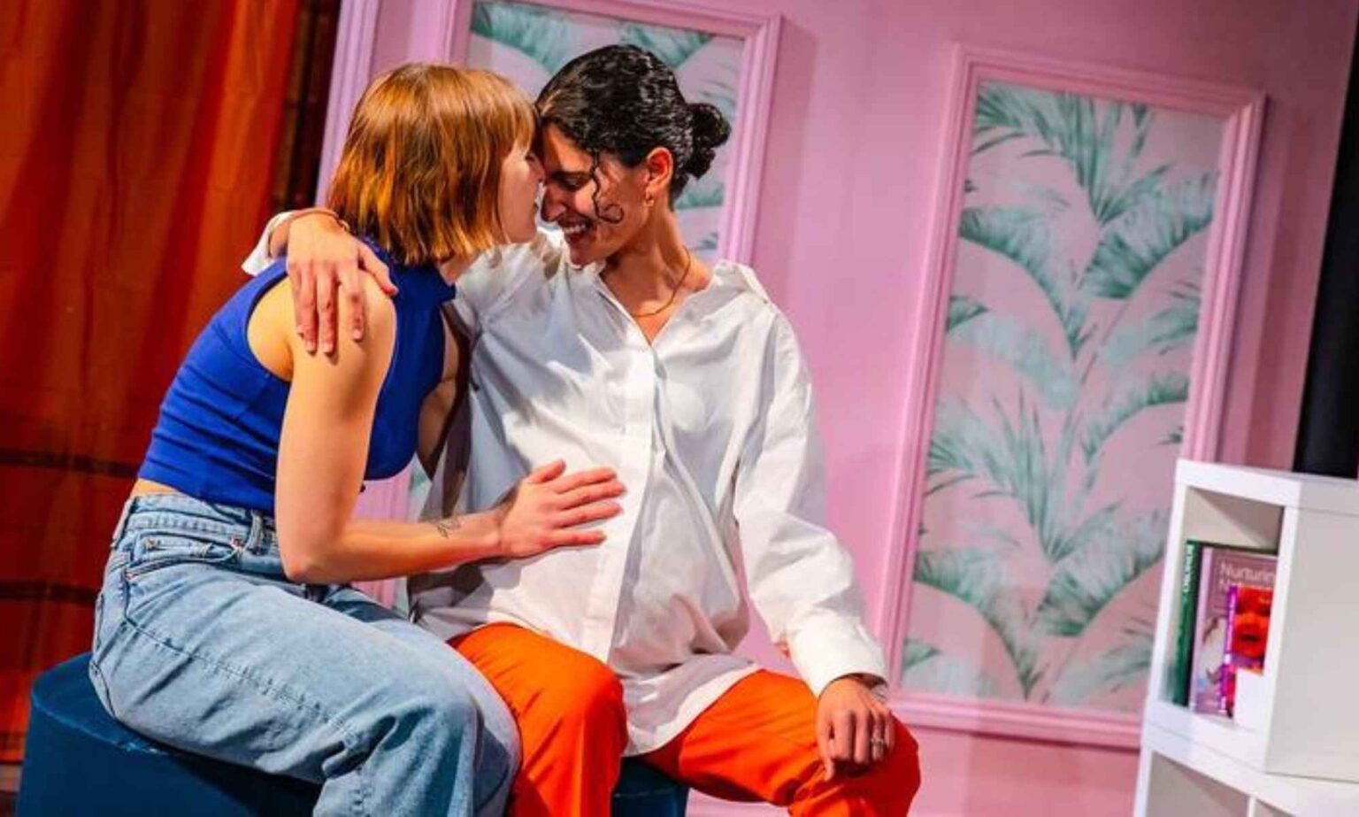 The Boys Are Kissing embrouille brillamment la panique morale autour de l’éducation inclusive LGBTQ The Boys Are Kissing