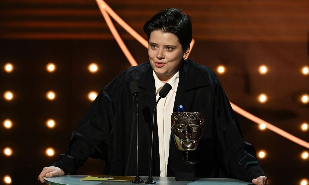Charlotte Wells reçoit le BAFTA pour le prix des débuts exceptionnels d'un écrivain, réalisateur ou producteur britannique.