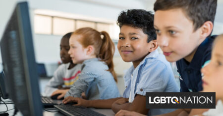 Cet enseignant ouvre une école dédiée à la sécurité des élèves LGBTQ+