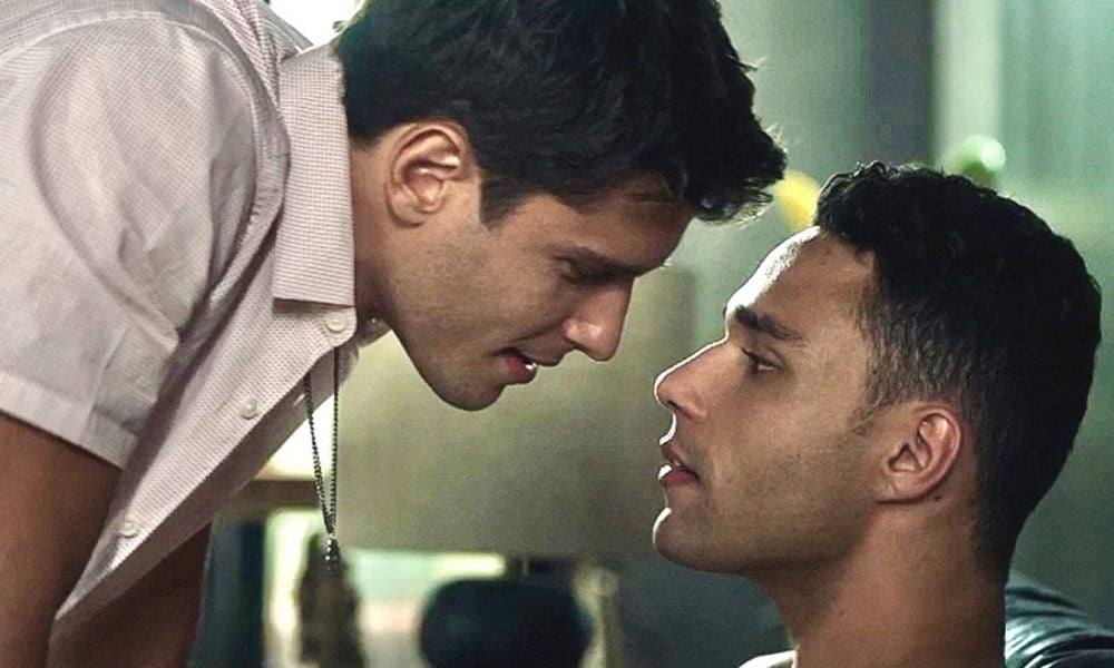 Il y a des problèmes au paradis pour TK et Carlos dans la première de la saison ‘9-1-1: Lone Star’ Ronen Rubinstein Reveals Favorite #Tarlos Moment From "9-1-1: Lone Star"