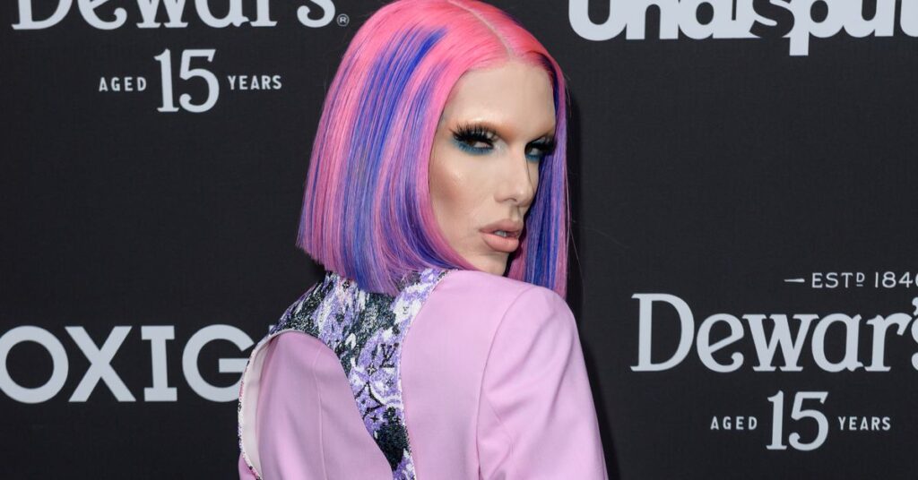 Jeffree Star et son « NFL boo » devraient révéler son identité ou se taire Jeffree Star et son "NFL boo" devraient révéler son identité ou se taire