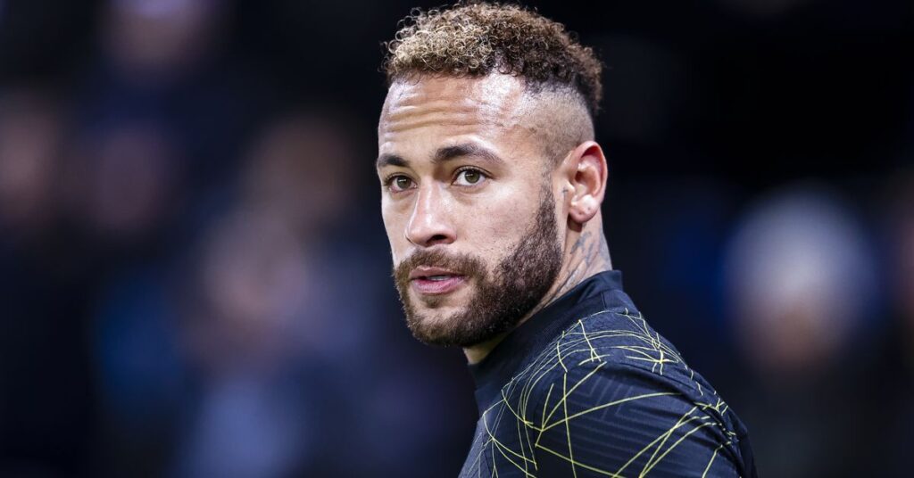 Neymar offre son soutien sans équivoque à son footballeur professionnel Jakub Jankto Neymar offre son soutien sans équivoque à son footballeur professionnel Jakub Jankto