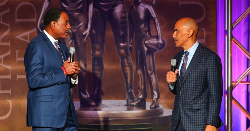 Tony Dungy et James Brown se retirent de l’événement organisé par l’évangéliste anti-gay Andrew Wommack Tony Dungy et James Brown se retirent de l'événement organisé par l'évangéliste anti-gay Andrew Wommack