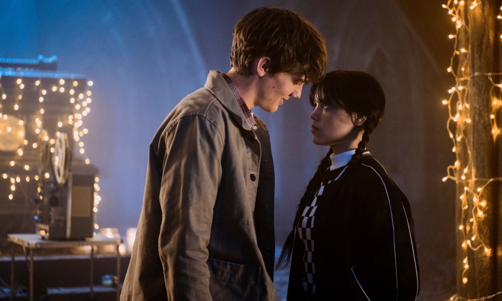 Mercredi avec la moitié de son triangle amoureux Tyler. 