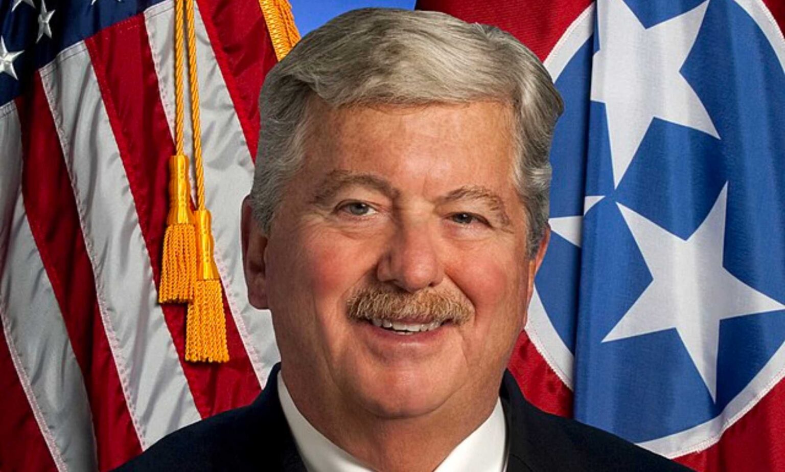 Le républicain anti-drag Randy McNally donne une explication déconcertante pour aimer les pièges à soif des homosexuels : « Je veux encourager les gens » Republican Randy McNally