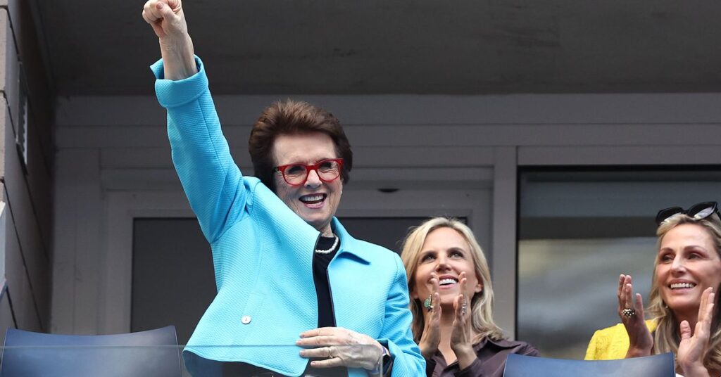 L’US Open honore le combat de Billie Jean King pour l’égalité de rémunération avec un thème artistique spécial L'US Open honore le combat de Billie Jean King pour l'égalité de rémunération avec un thème artistique spécial
