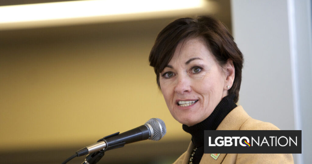 Les nouvelles lois de l’Iowa interdisent les soins de santé aux jeunes trans et les obligent à utiliser des toilettes incorrectes Les nouvelles lois de l'Iowa interdisent les soins de santé aux jeunes trans et les obligent à utiliser des toilettes incorrectes